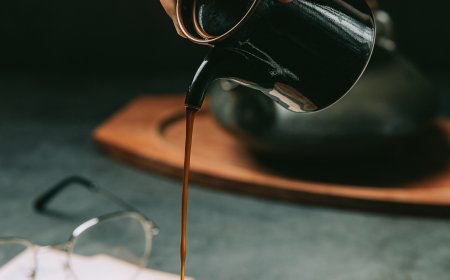 Is It Safe to Drink Coffee and Tea When Breaking the Fast?