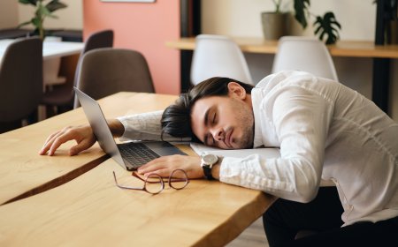 The Power of “Micro-Napping” for Creative Workers