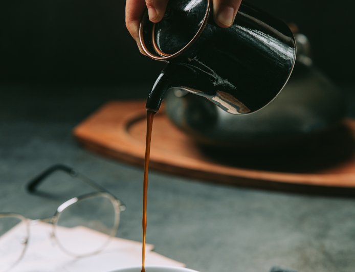 Is It Safe to Drink Coffee and Tea When Breaking the Fast?